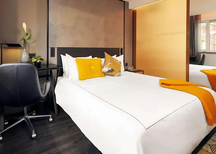 Hotel Park Plaza Vondelpark 4*