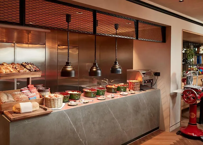 Park Plaza Vondelpark 4*