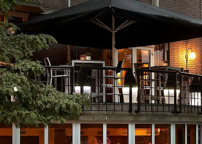 Hotel Park Plaza Vondelpark 4*